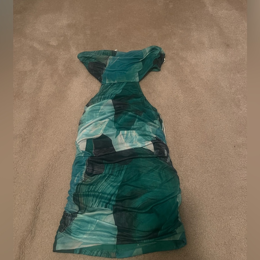 green cut out dress